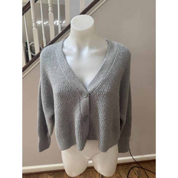 Danielle Bernstein WEWOREWHAT Ribbed Cropped Cardigan Grey Size Small - Picture 1 of 4